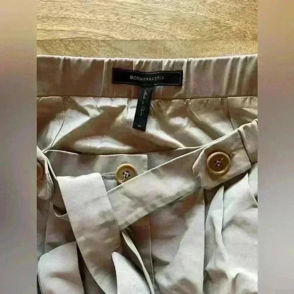 BCBG MaxAzria Tan Button-Up Skirt with Bow Tie, Size 4 - Picture 2 of 6